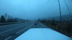 Загрузка Гранитом  в понедельник Peterbilt 389