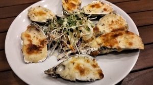 Запечённые Устрицы в Нячанге. Вьетнам