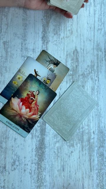 Таро расклад какие мысли о вас с утра? смотреть онлайн