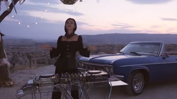 ░S░A░N░D░R░A░ - 𝕁𝕠𝕙𝕟𝕟𝕪 𝕎𝕒𝕟𝕟𝕒 𝕃𝕚𝕧𝕖 🇷 🇪 🇲 🇮 🇽