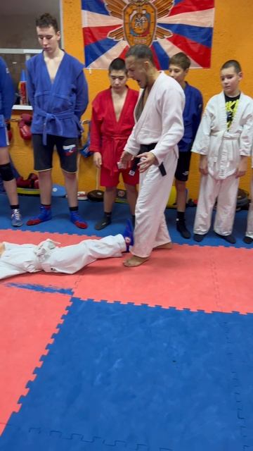 СЭНСЭЙ и коготь ТИГРА!😆 смотреть онлайн