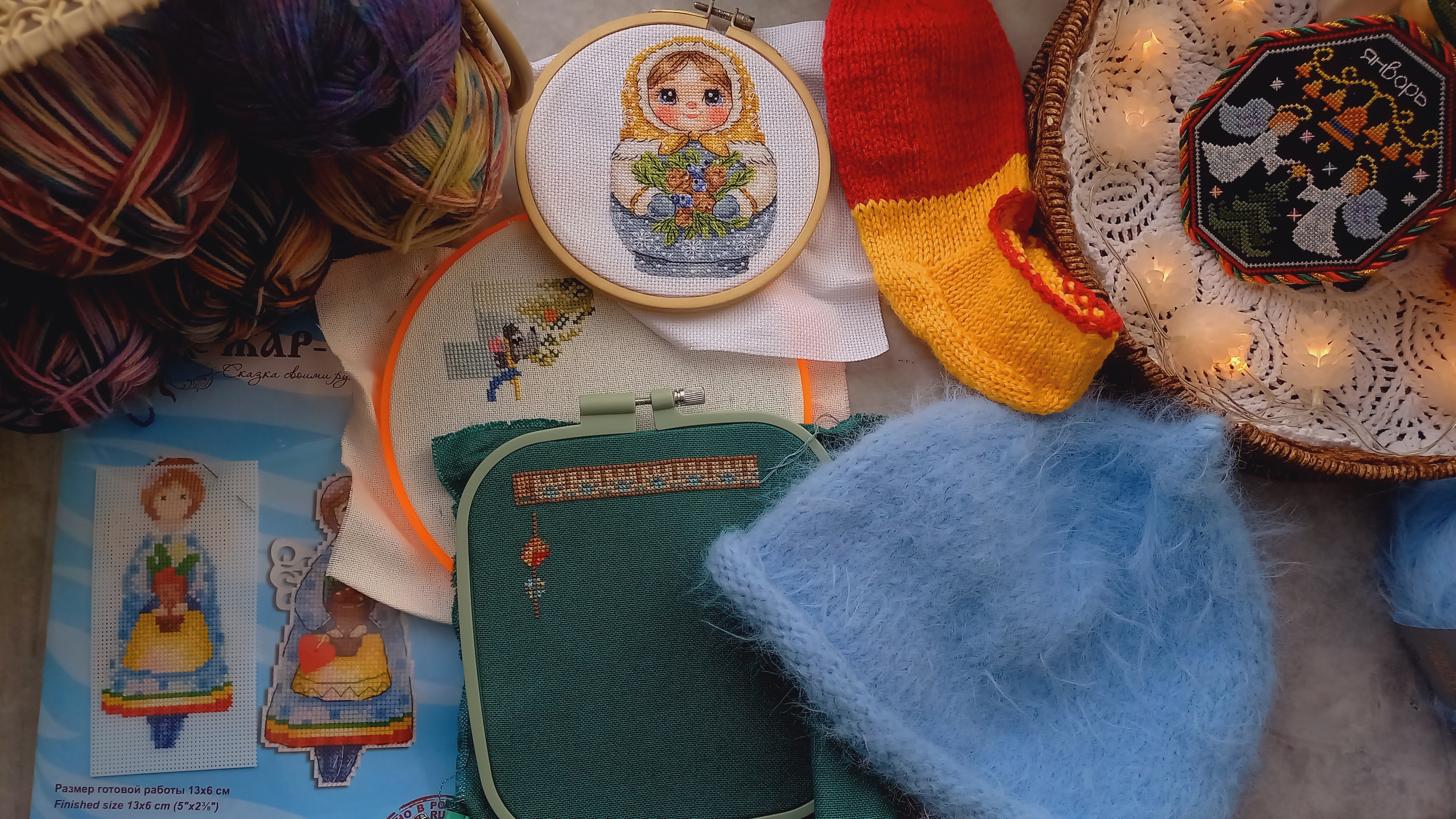 ВЯЗАЛЬНО-ВЫШИВАЛЬНЫЙ ВЛОГ 3/26🧶ШАПКА-ПИПКА🧶ПОКУПКА НОСОЧНОЙ ПРЯЖИ🧶 смотреть онлайн