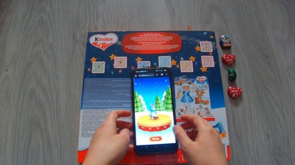 Обзор на новогодний календарь Kinder окошки со сладостями внутри, подарочный набор Kinder календарь