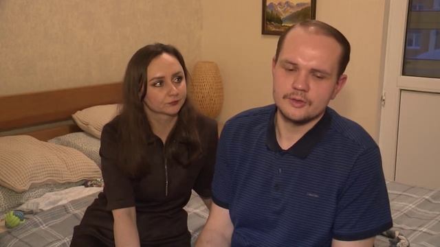 Щенок, брошенный в мороз возле подъезда в Щербинках, нашёл новых хозяев смотреть онлайн