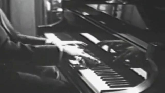 Liberace Chinatown смотреть онлайн