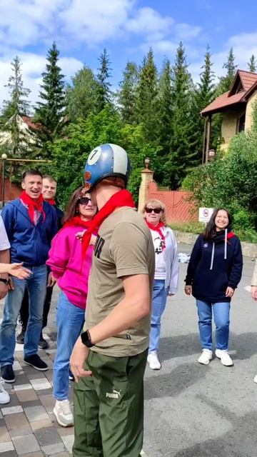 Пионерский_лагерь_для_взрослых.mp4 смотреть онлайн