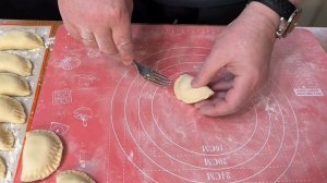 ПОСИКУНЧИКИ.(МИНИ-ПИРОЖКИ С МЯСОМ).