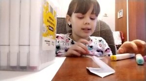 делаю блеск для губ из бумаги