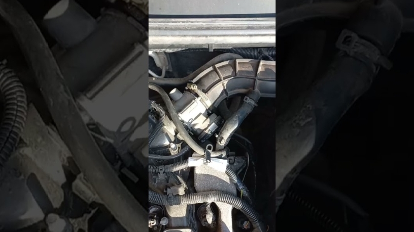 лада веста, при заводе на горячую глохнет.