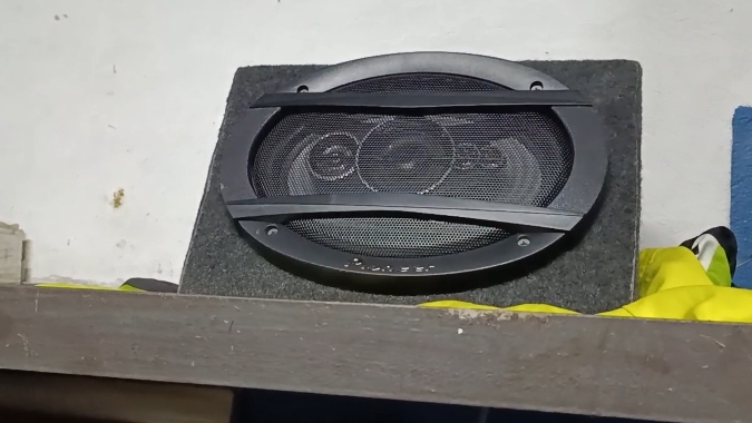 установка музыки дома