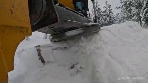 Больше, чем просто грейдер! Видео о долгой работе John Deere 670Gp