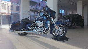 Harley-Davidson Street Glide 103 Цвет: Big Blue Perl пробег 4591 км, Цена 1 450 000 руб