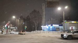 Снег идет