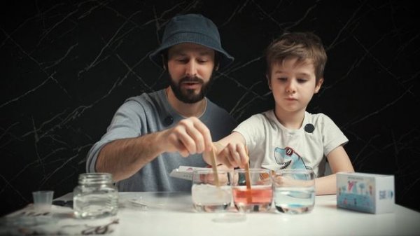 Веселые медузы из набора "Удивительная химия "