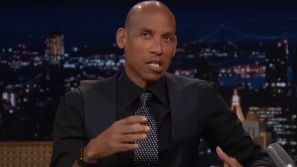 Реджи Миллер реагирует на то, как Тайриз Халибертон из «Пэйсерс» делает удушающий приём | The Tonigh смотреть онлайн