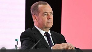 Медведев цитатой Булгакова прокомментировал дальнейшую судьбу Зеленского