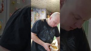 Дневной эфир от 1.02.26 Встал сегодня поздно, очень хочется оладушки, Маша в гостях, я жарю оладушки