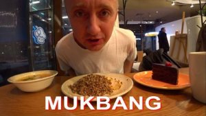 Мукбанг. Квартирант недоволен моей работай и взял паузу. Не могу сдать квартиру у метро Ладожская