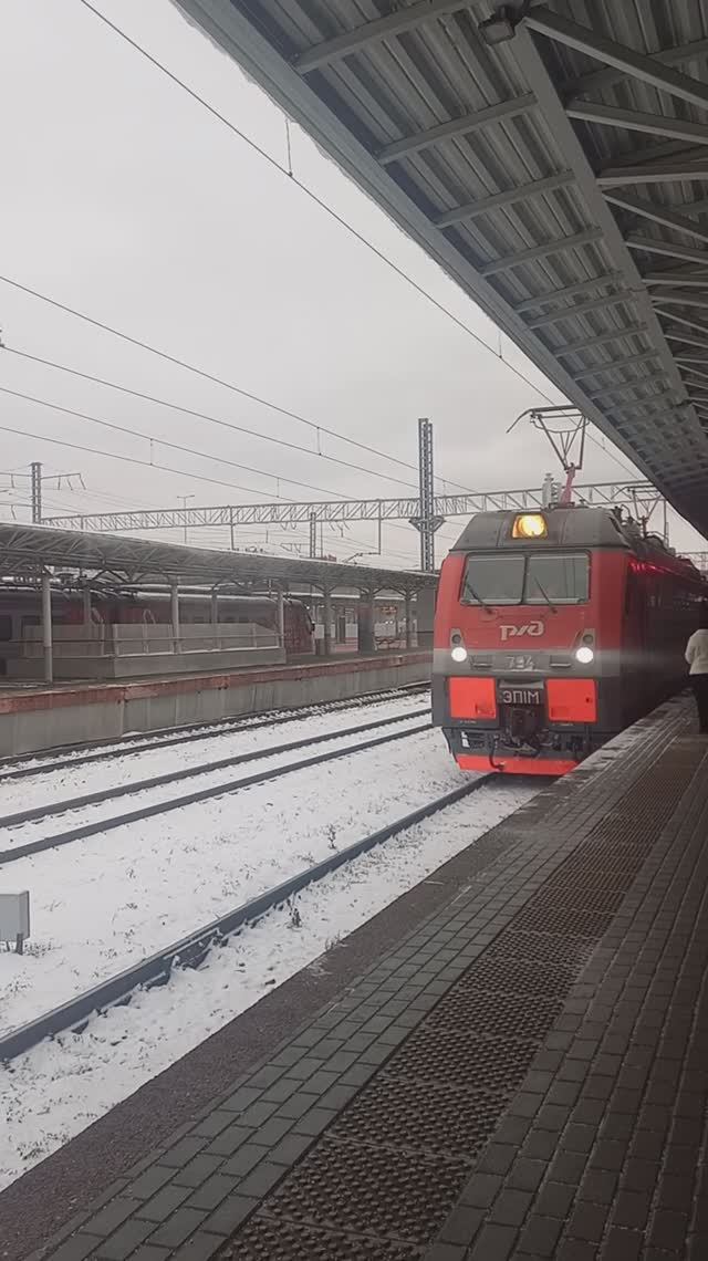 Прибытие поезда Транссибирской магистрали в Нижний Новгород смотреть онлайн