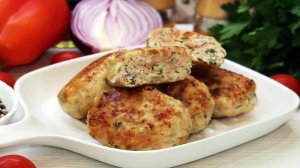 Котлеты из куриного филе и бекона