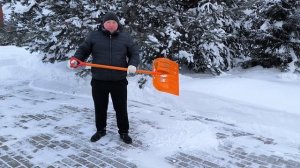 Легендарная лопата из поликарбоната.