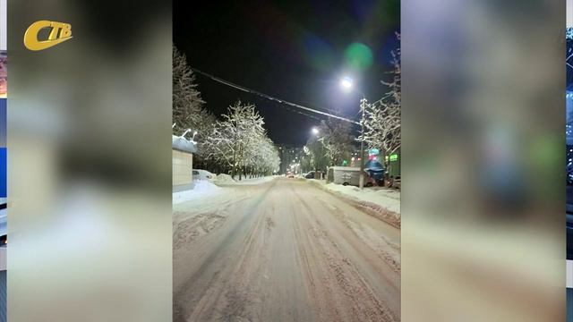 СОВРЕМЕННЫЕ ФОНАРИ УЛИЧНОГО ОСВЕЩЕНИЯ УСТАНОВЛЕНЫ ВЗАМЕН УСТАРЕВШИХ НА ДВУХ УЛИЦАХ ЖЕЛЕЗНОГОРСКА смотреть онлайн