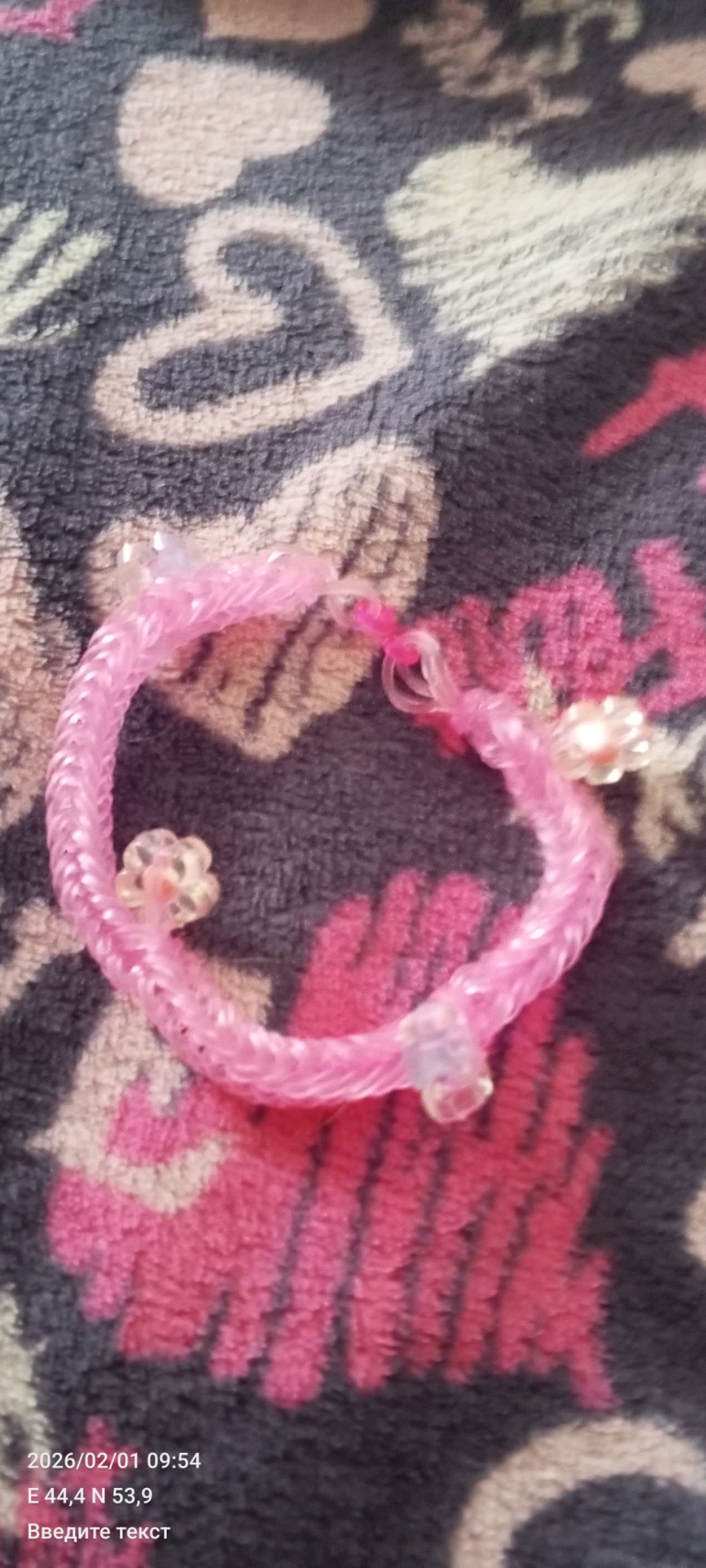 как сплести браслет из резиночек с цветочками