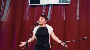 «К У Р Ю» ( сл. и муз. Елены Ваенги, исполняет Елена Конорова)