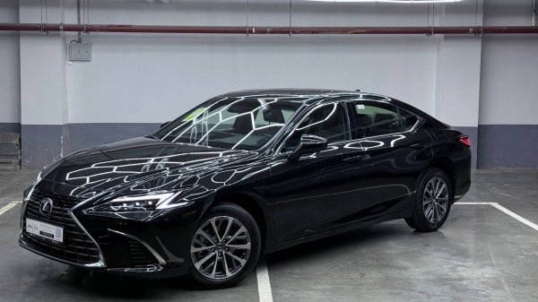 Lexus ES200 японец