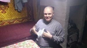 Промысел капканами бобра.Тяжёлый быт охотника зимой.День короток,а дел много.