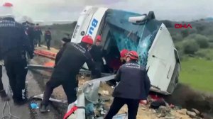 Появились кадры с места ДТП с туристическим автобусом в турецкой Анталье.