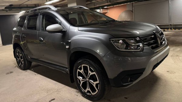 Renault Duster; 2.0 MT; 2022; Серый
