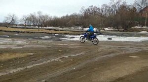 Японский кроссовый мотоцикл