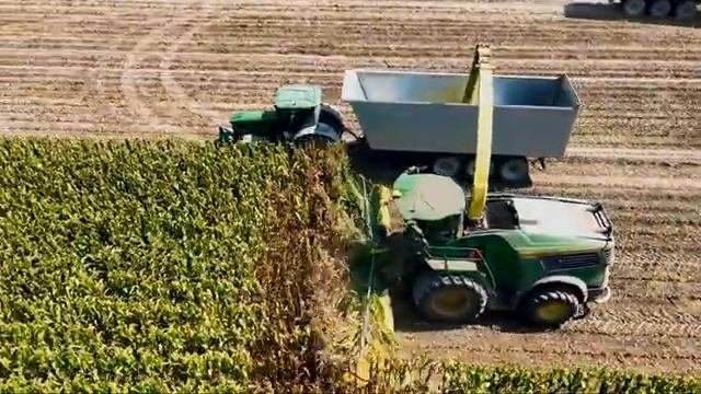 КОМПИЛЯЦИЯ JOHN DEERE NEW HOLLAND CLAAS в жанре ТРИНЧИАТО