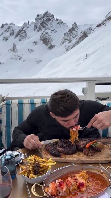 Арман Царукян — это просто другой уровень голода!🤣 смотреть онлайн