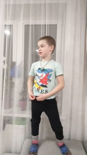 Сценка Тётка и Малышка. Часть 1 .mp4