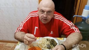 Мукбанг. Спагетти, мясо в зелёном соусе и морковь по корейский. Неваляшка.