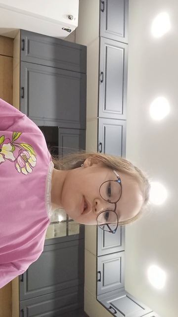 она сама думает что она правильно делает..