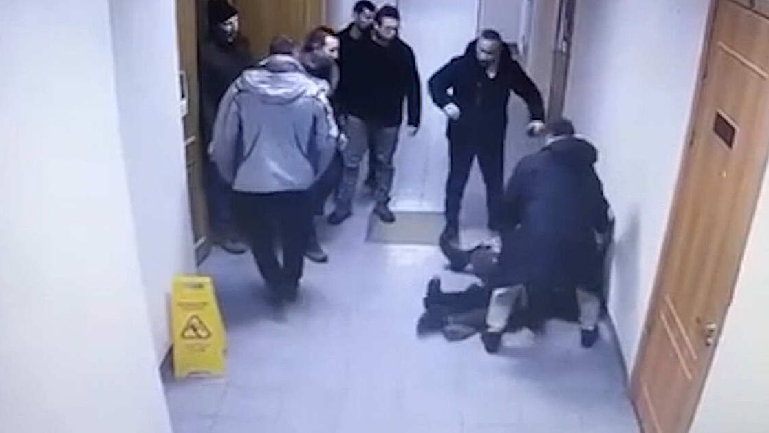 Собрание садоводов перешло в драку: члены СНТ пытаются уйти от взносов через суд смотреть онлайн