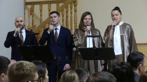 "Вечному Богу, Творцу всех людей"