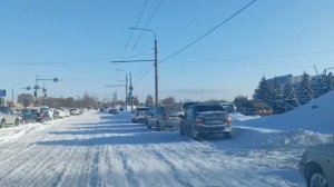 Троллейбусы не могут проехать на «Авиастар» из-за припаркованных автомобилей - МУП УЭТ  Вместо 4-й п