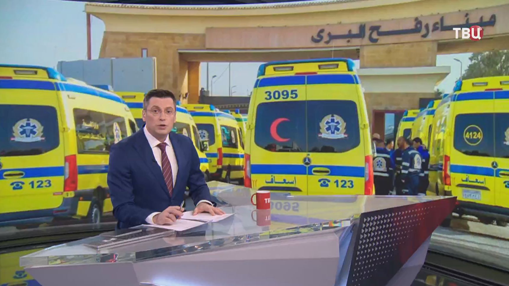 На границе Египта и Сектора Газа открылся КПП "Рафах" смотреть онлайн