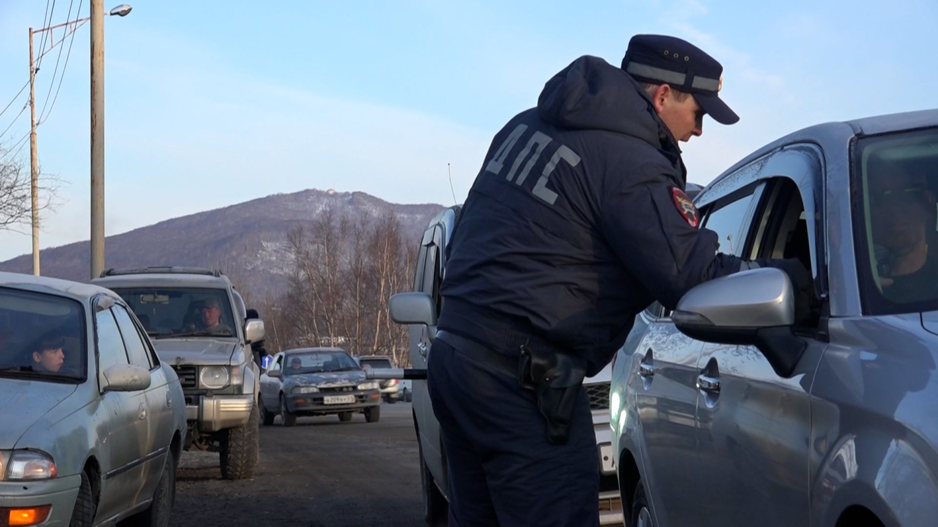 ВЗЯТКА ПРИВЕЛА К СУДУ смотреть онлайн