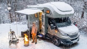 Кемпинг в сильный снегопад на люксовом кемпере.