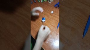 Продолжение. Лепим из пластилина туловище и ноги для головы Бони из FNAF 2