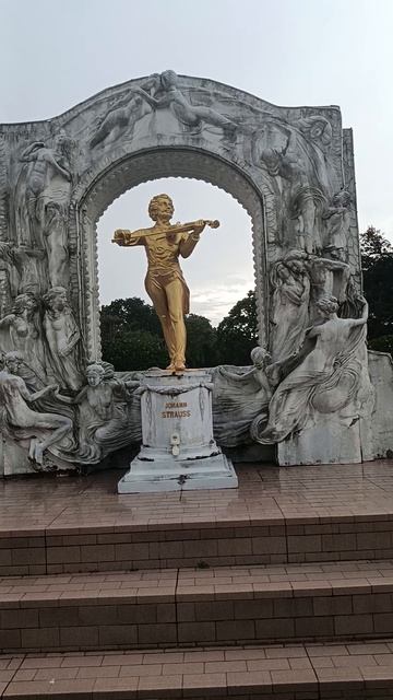 Это место напомнило мне, что мир — всё-таки один Мини-Мир в Паттайе