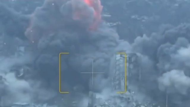 ФАБ-3000 прилетел по пункту временной дислокации ВСУ смотреть онлайн