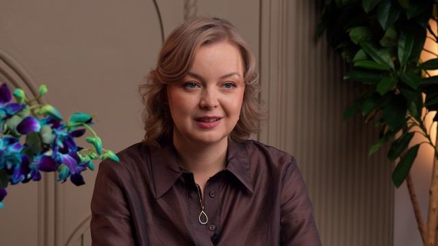 Ювелирный эксперт Ольга Громова – «Почему звезды выбирают танзанит? Секреты легендарного камня» смотреть онлайн