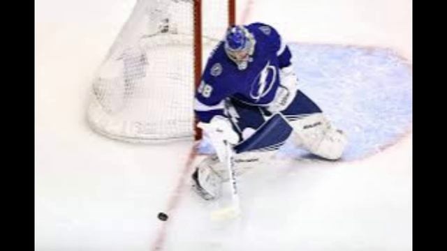 Вратарь «Тампы» Василевский подрался с голкипером «Бостона» в матче НХЛ смотреть онлайн