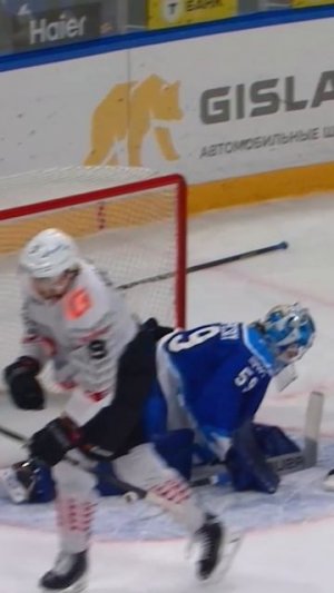 Без клюшки игра НЕ ТА 🤌 #КХЛ